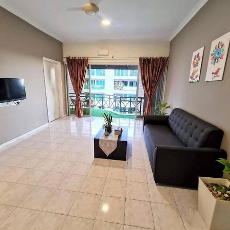 Perdana Serviced Apartment & Resorts Padang Mat Sirat Dış mekan fotoğraf