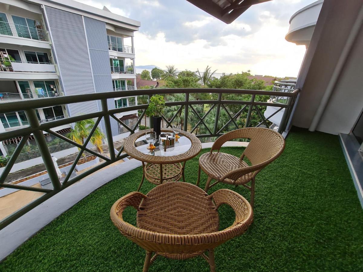 Perdana Serviced Apartment & Resorts Padang Mat Sirat Dış mekan fotoğraf
