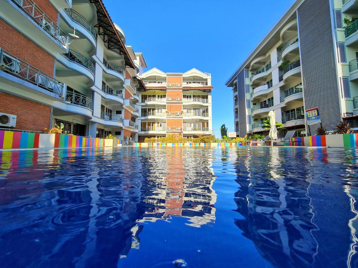 Perdana Serviced Apartment & Resorts Padang Mat Sirat Dış mekan fotoğraf