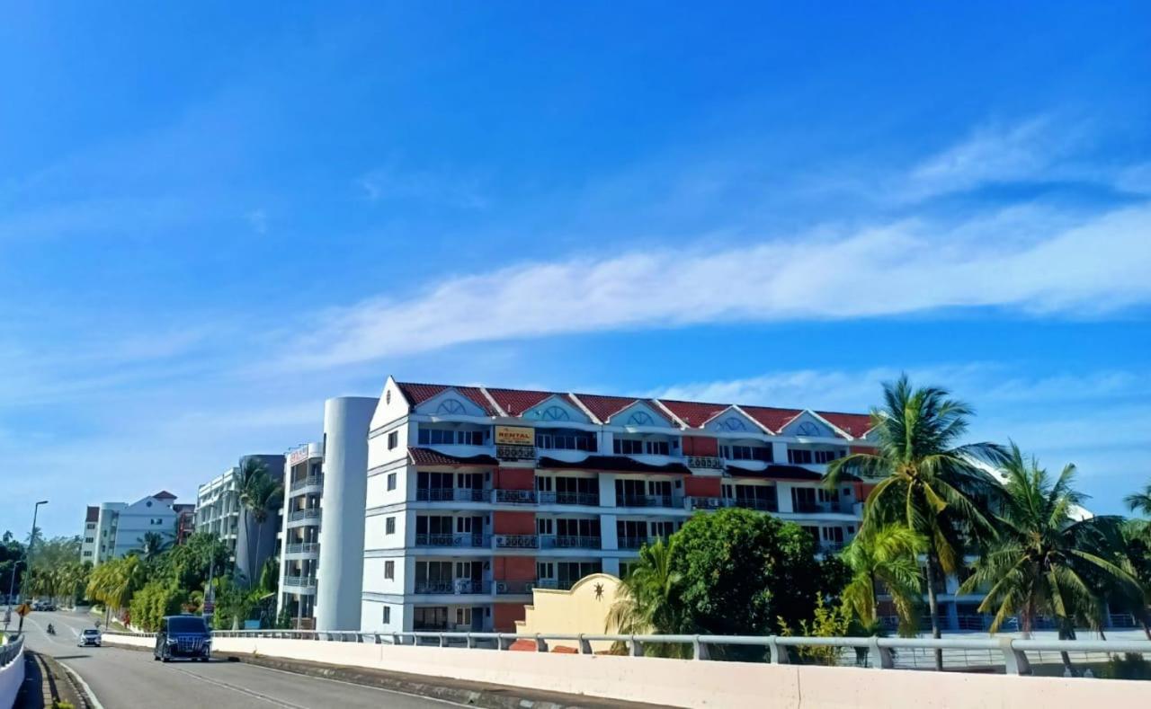 Perdana Serviced Apartment & Resorts Padang Mat Sirat Dış mekan fotoğraf