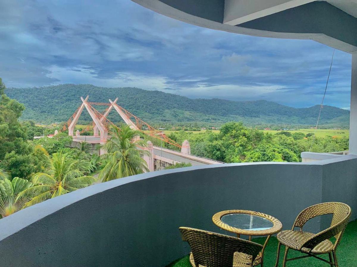 Perdana Serviced Apartment & Resorts Padang Mat Sirat Dış mekan fotoğraf