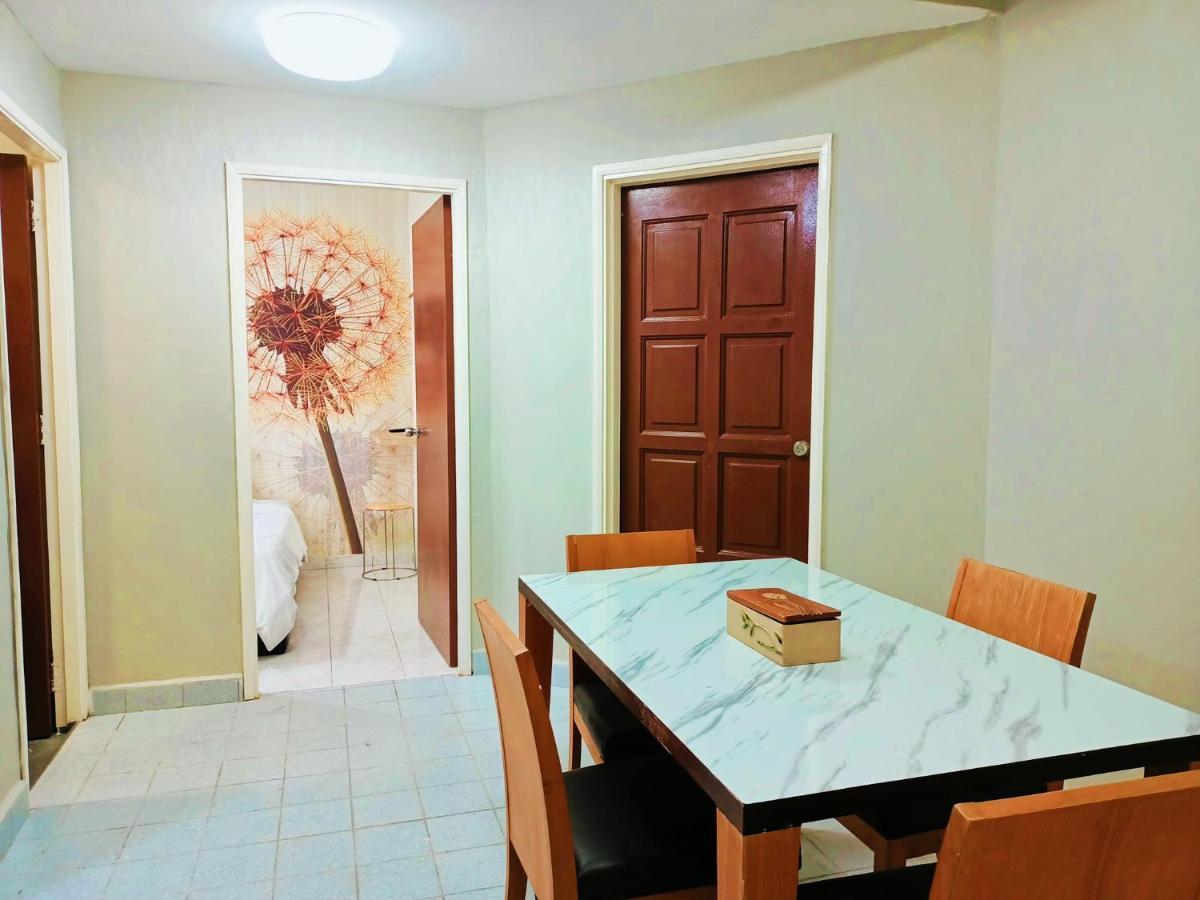 Perdana Serviced Apartment & Resorts Padang Mat Sirat Dış mekan fotoğraf