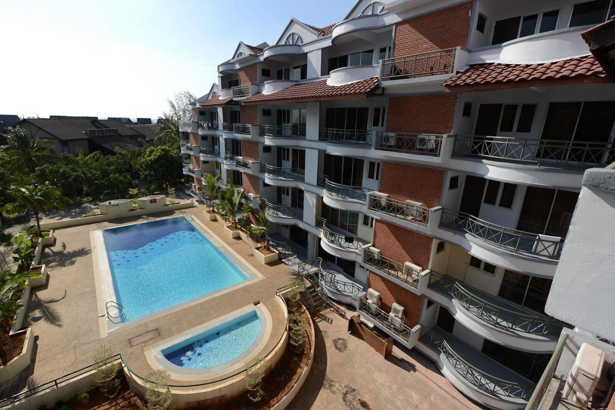 Perdana Serviced Apartment & Resorts Padang Mat Sirat Dış mekan fotoğraf