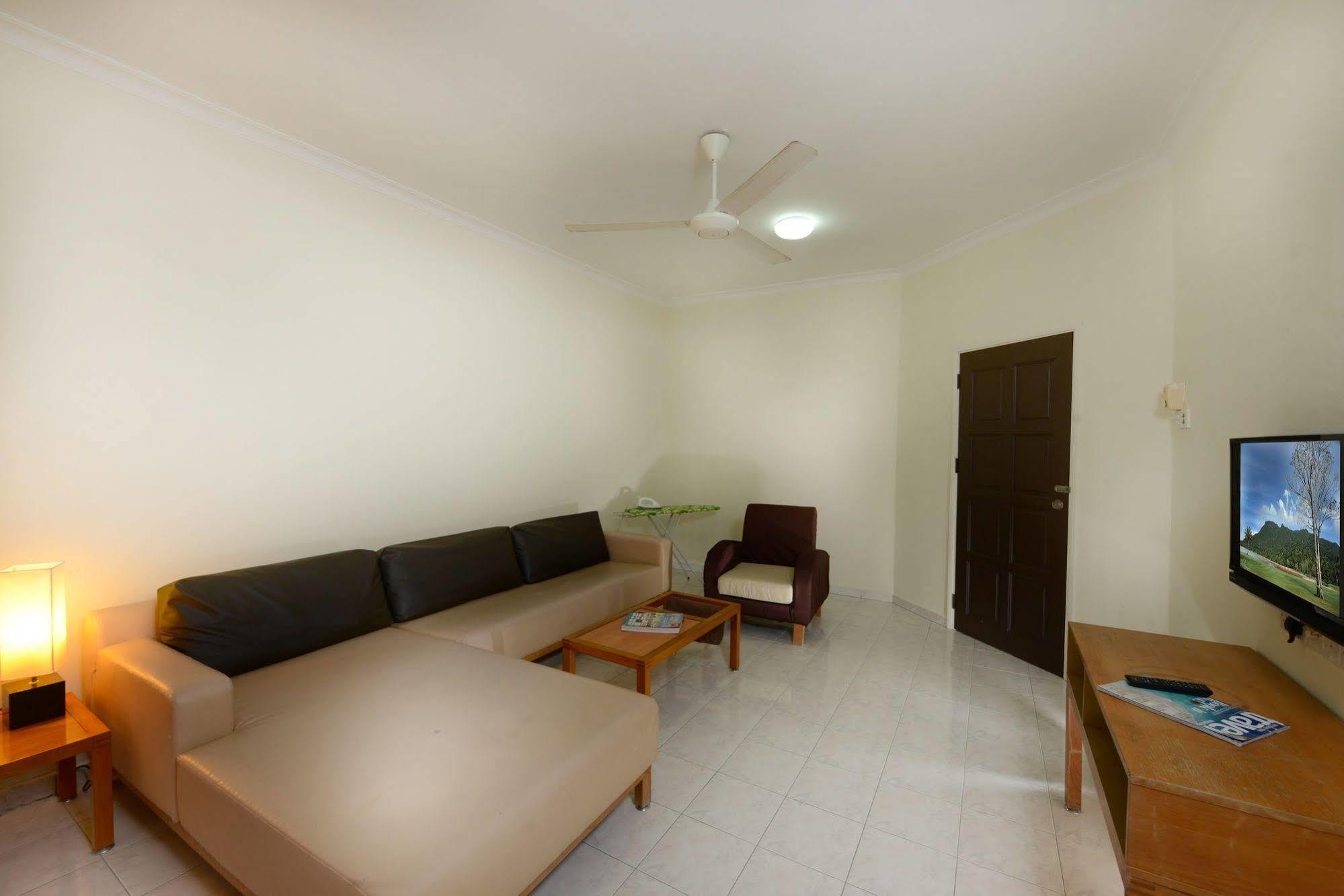 Perdana Serviced Apartment & Resorts Padang Mat Sirat Dış mekan fotoğraf